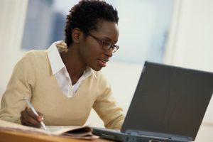 6 raisons de préférer les formations à distance au Sénégal