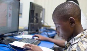 Comment bien s’organiser pour suivre un cours en ligne au Sénégal ?